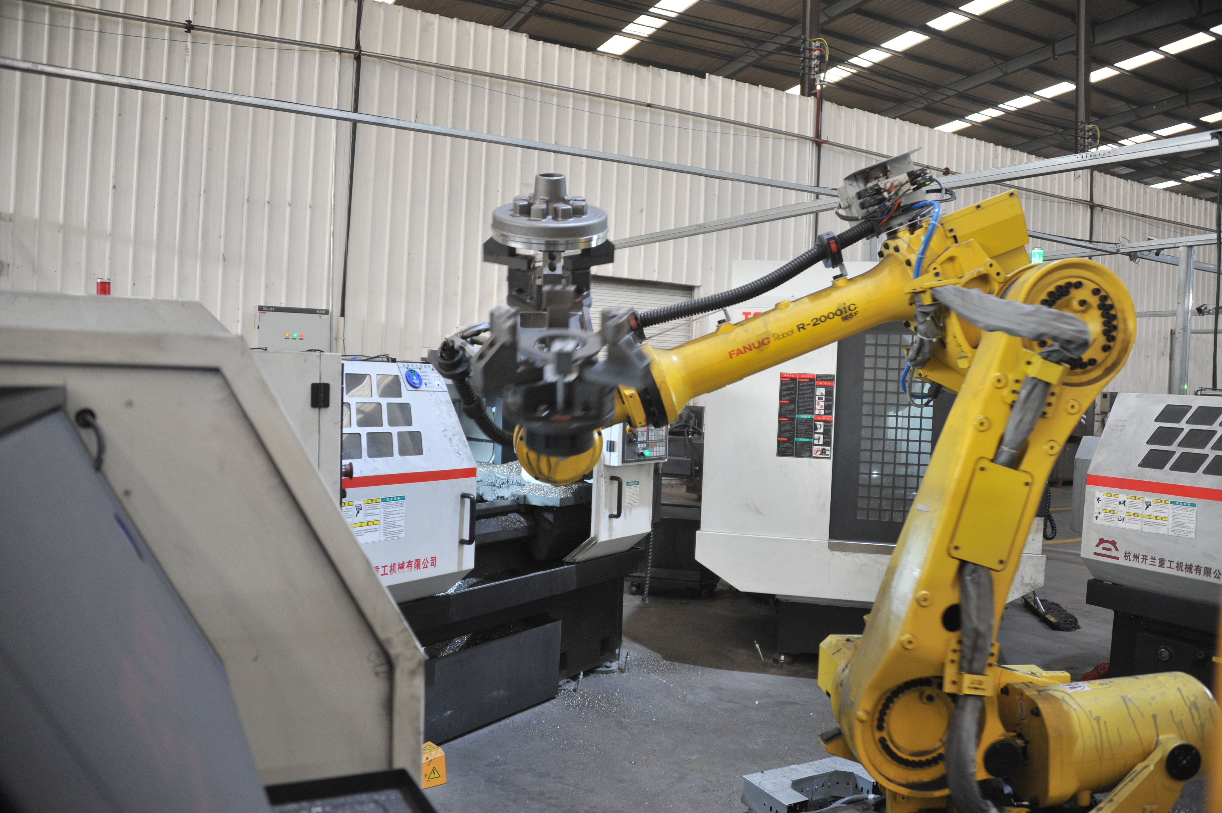 夏邑縣會亭鎮 “三駕馬車”拉動鄉村產業振興，數控機床銷售成引擎